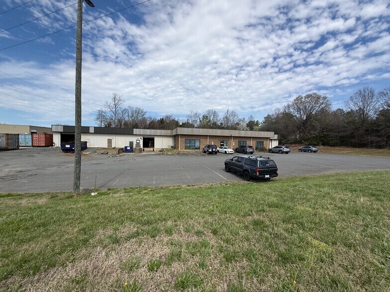 3551 Hwy 51 N, Fort Mill, SC à louer - Photo du bâtiment - Image 3 de 16