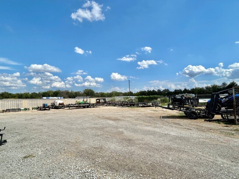 2818 E Hwy 82, Gainesville, TX à vendre - Photo du bâtiment - Image 2 de 17