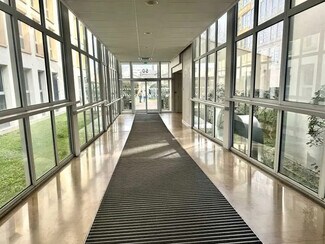 Plus de détails pour Bureau à louer