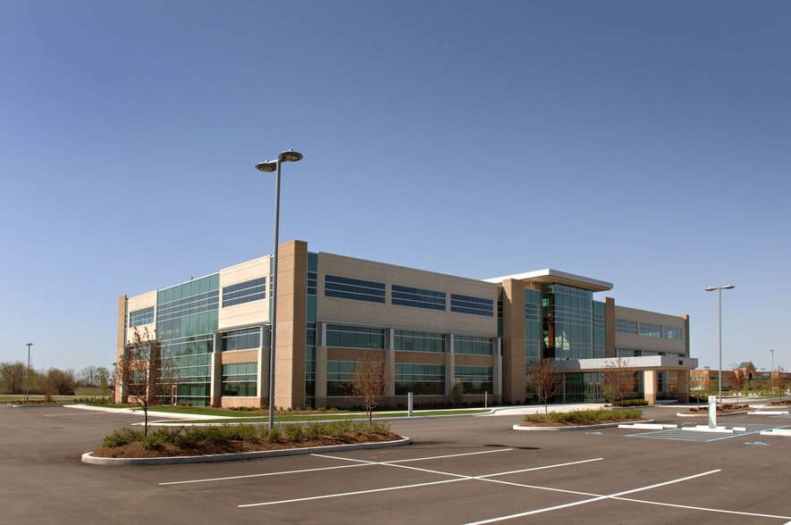 701 E County Line Rd, Greenwood, IN for lease - Building Photo - Image 3 of 7