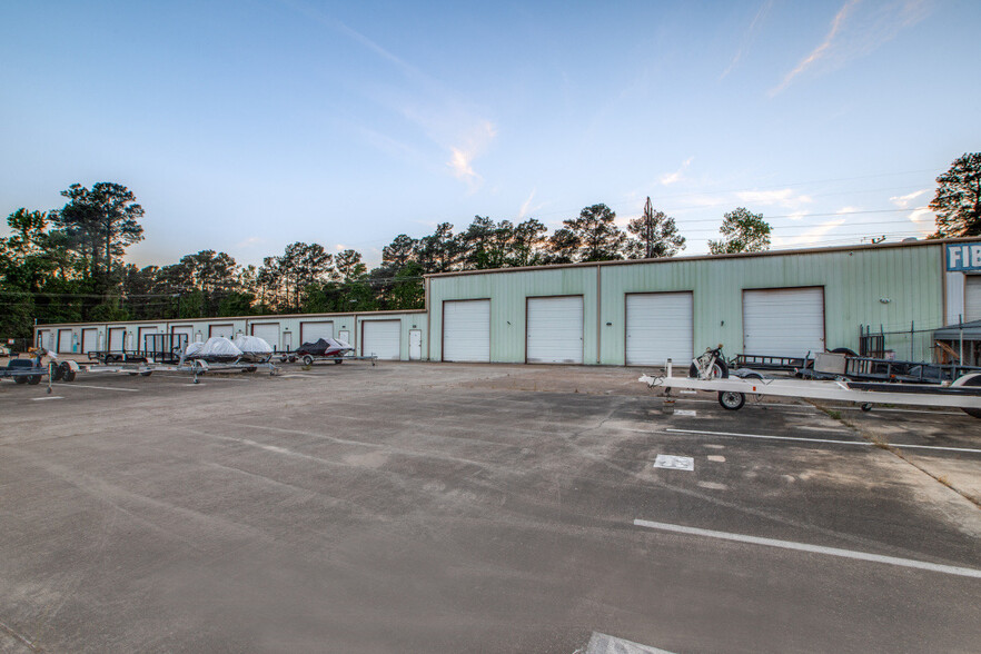 16475-16481 Highway 105 W, Montgomery, TX for sale - Building Photo - Image 1 of 1