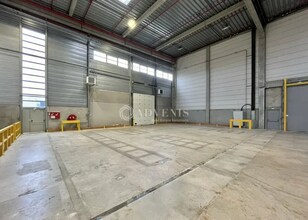 Industrial in Moissy-Cramayel for lease Interior Photo- Image 1 of 6