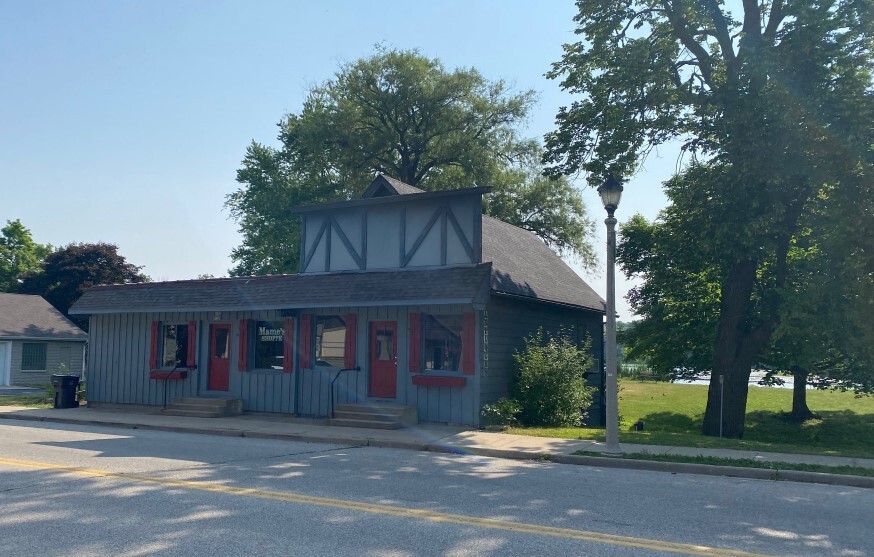 W282N7220 Main St, Hartland, WI for sale - Building Photo - Image 1 of 1