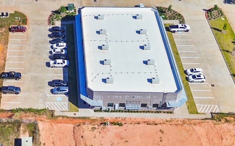 2517 N Frazier St, Conroe, TX for sale - Building Photo - Image 3 of 15