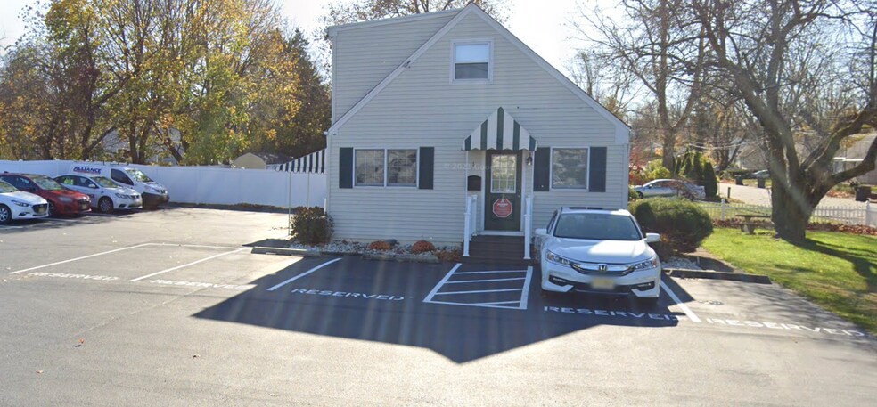1 Steven, Tinton Falls, NJ à louer - Photo du bâtiment - Image 3 de 6