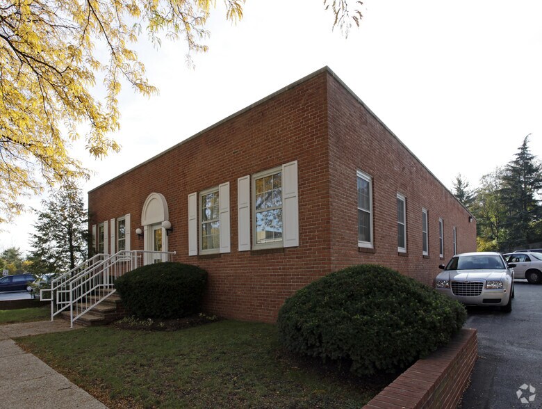 126 Presidential Blvd, Bala Cynwyd, PA à vendre - Photo du bâtiment - Image 3 de 8