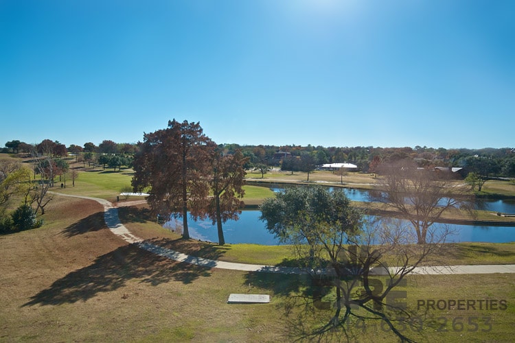 300 Decker Dr, Irving, TX for lease - Building Photo - Image 3 of 10