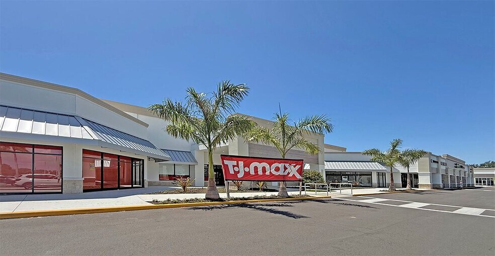 6022 W 14th St, Bradenton, FL à louer - Photo du bâtiment - Image 2 de 10