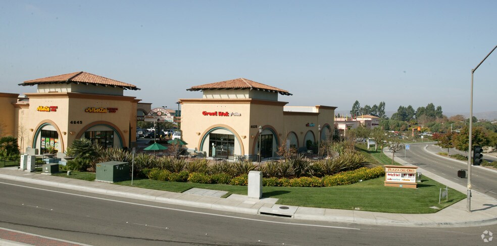 4635 Frazee Rd, Oceanside, CA à louer - Photo du bâtiment - Image 2 de 9