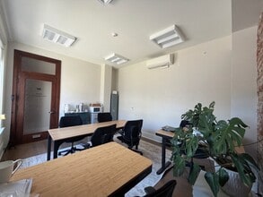 21 S California St, Ventura, CA for lease Interior Photo- Image 2 of 9