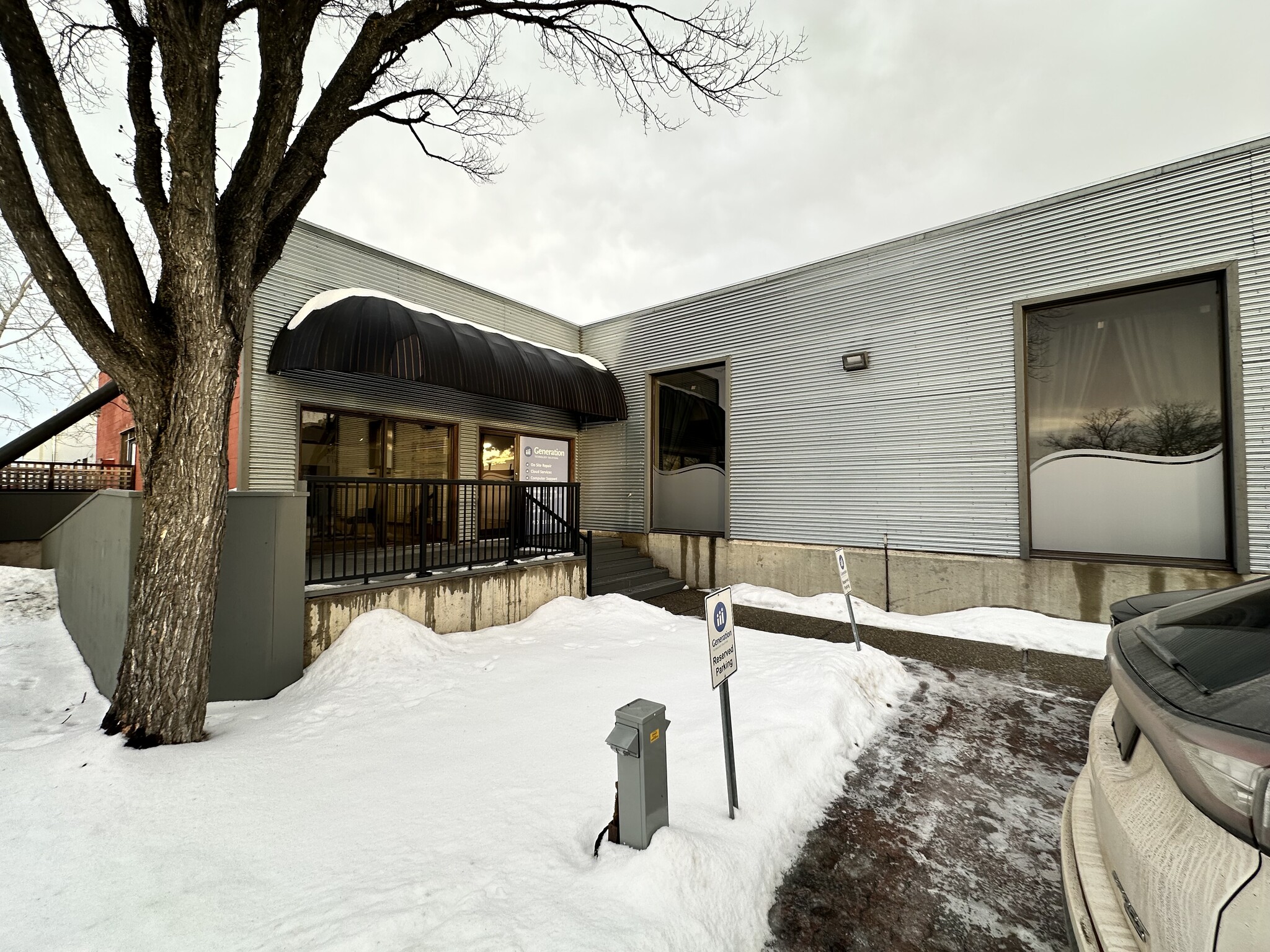 11904 113 Av, Edmonton, AB for lease Primary Photo- Image 1 of 7