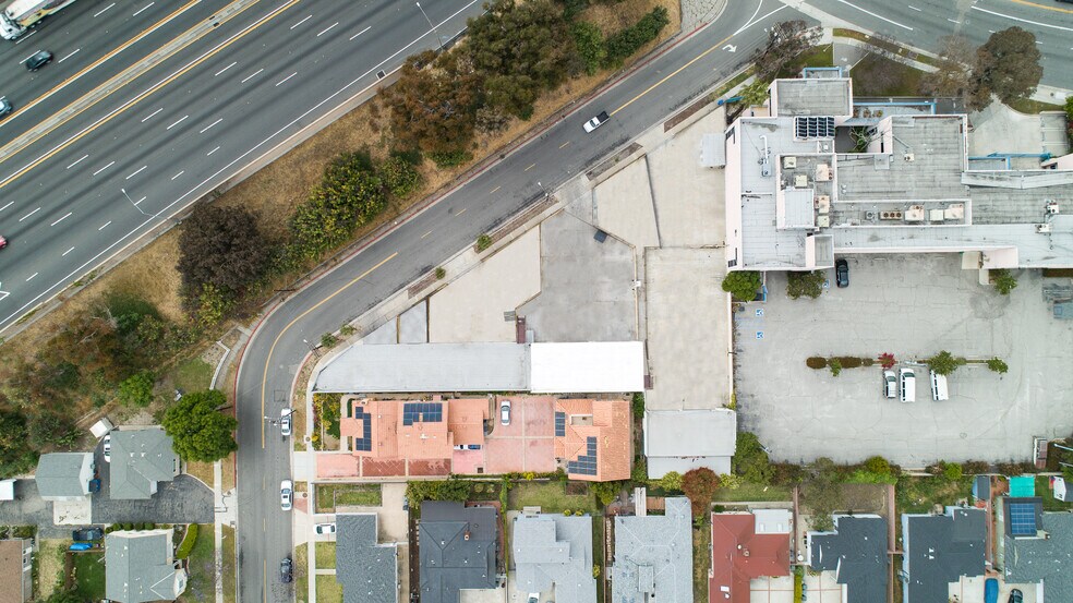 3977 W 171st St, Torrance, CA à vendre - Photo du bâtiment - Image 2 de 16