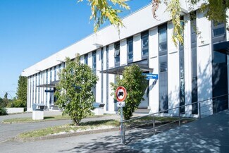Plus de détails pour Local d'activités à louer