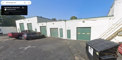 225 Cowesett Ave, West Warwick, RI à louer Photo intérieure- Image 2 de 3