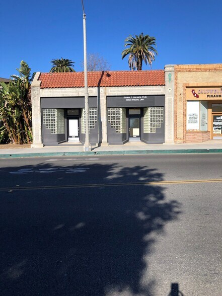 501-509 W Foothill Blvd, Monrovia, CA à louer - Photo du bâtiment - Image 2 de 11