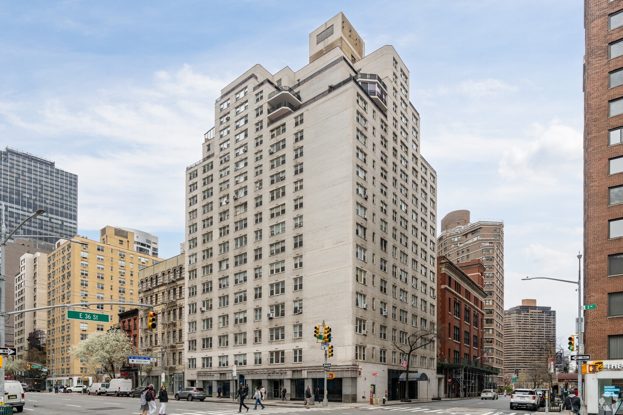 545 3rd Ave, New York, NY for sale Primary Photo- Image 1 of 6