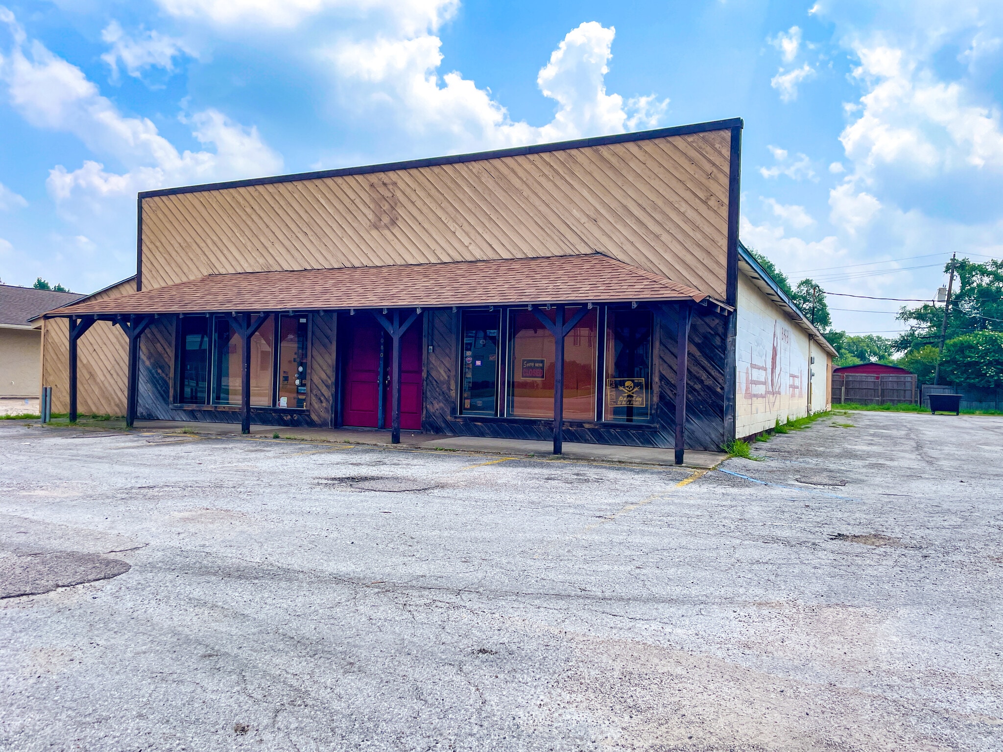 1080 N Main St, Vidor, TX for lease Primary Photo- Image 1 of 8