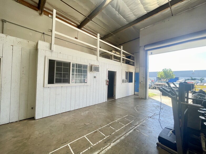 94-503 Ukee St, Waipahu, HI for lease - Interior Photo - Image 3 of 5