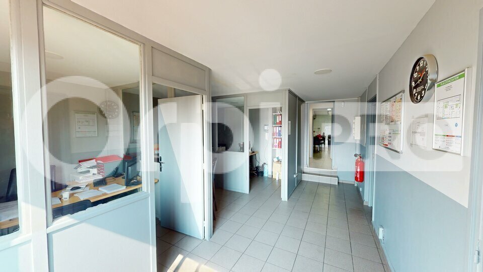 Flex in Corbas for sale - Interior Photo - Image 2 of 5