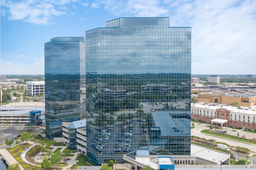 1450 American Ln, Schaumburg, IL for lease - Building Photo - Image 3 of 16