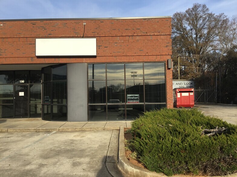 232 S Cherry Rd, Rock Hill, SC à louer - Photo du bâtiment - Image 2 de 6