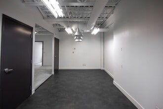 321 Water St, Vancouver, BC à louer Photo intérieure- Image 2 de 7