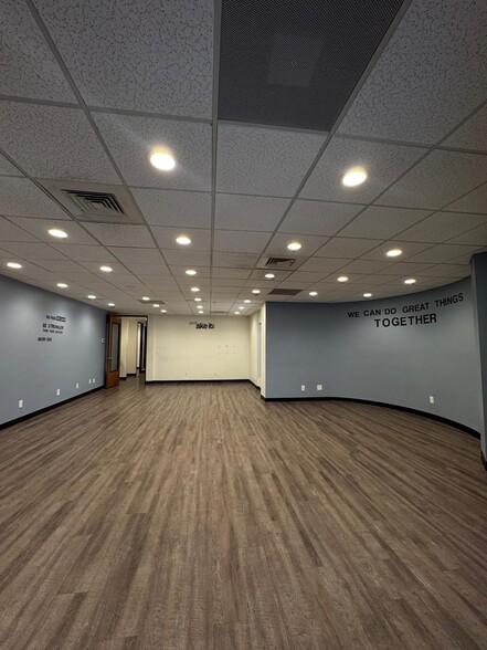 722 E Osborn Rd, Phoenix, AZ à louer - Photo intérieure - Image 3 de 17