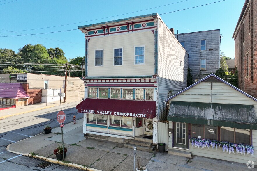 601 Salt St, Saltsburg, PA à vendre - Photo du bâtiment - Image 1 de 4