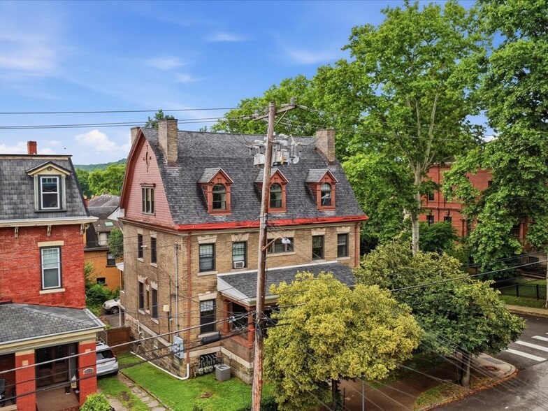 215 S Braddock Ave, Pittsburgh, PA for sale - Building Photo - Image 1 of 32