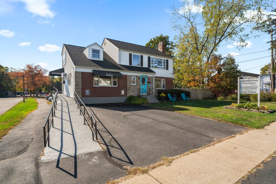 56 Norwich Ave, Colchester, CT à vendre - Photo du bâtiment - Image 3 de 27