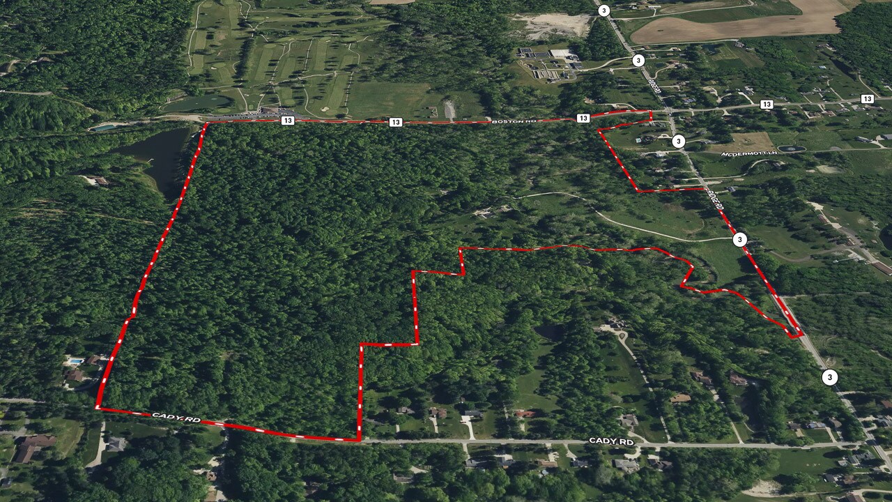 19345 Ridge Rd, North Royalton, OH à vendre Photo principale- Image 1 de 40