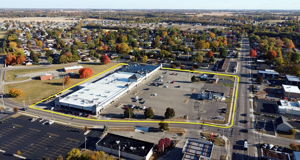 900-982 N Market St, Troy, OH à louer - Photo du bâtiment - Image 1 de 10