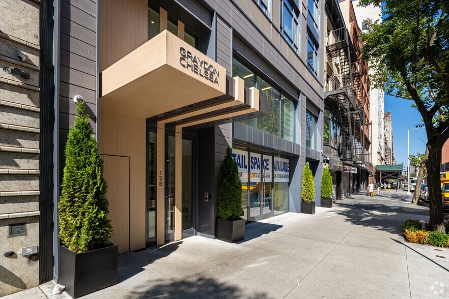 128 W 23rd St, New York, NY for sale - Building Photo - Image 3 of 5