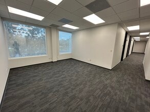 6400 N Congress Ave, Boca Raton, FL for lease Interior Photo- Image 1 of 5