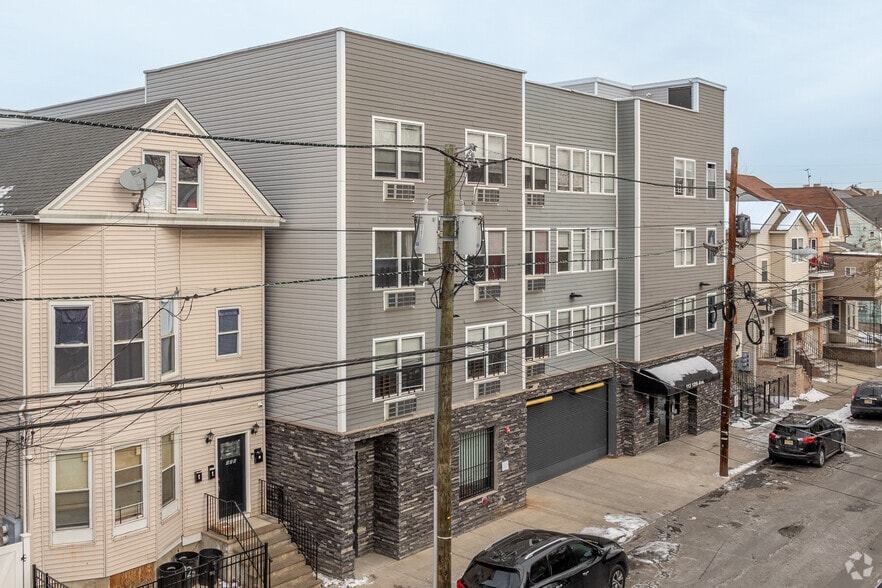 113-117 12th Avenue, Paterson, NJ for sale - Primary Photo - Image 1 of 5