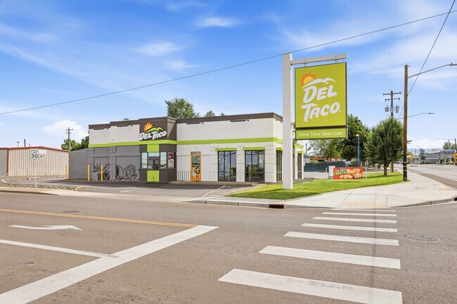 More details for 1815 E Isaacs Ave, Walla Walla, WA - Retail for Sale