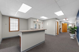 1260 N Post Rd, Indianapolis, IN for lease Interior Photo- Image 2 of 7