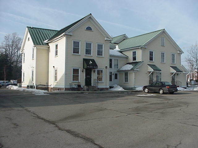 101 S Main St, Poland, OH à louer - Photo du bâtiment - Image 2 de 2