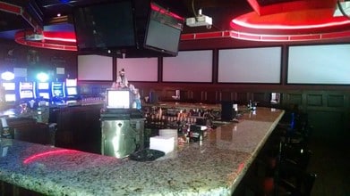 2314 W Route 120, Mchenry, IL à vendre Photo intérieure- Image 1 de 4