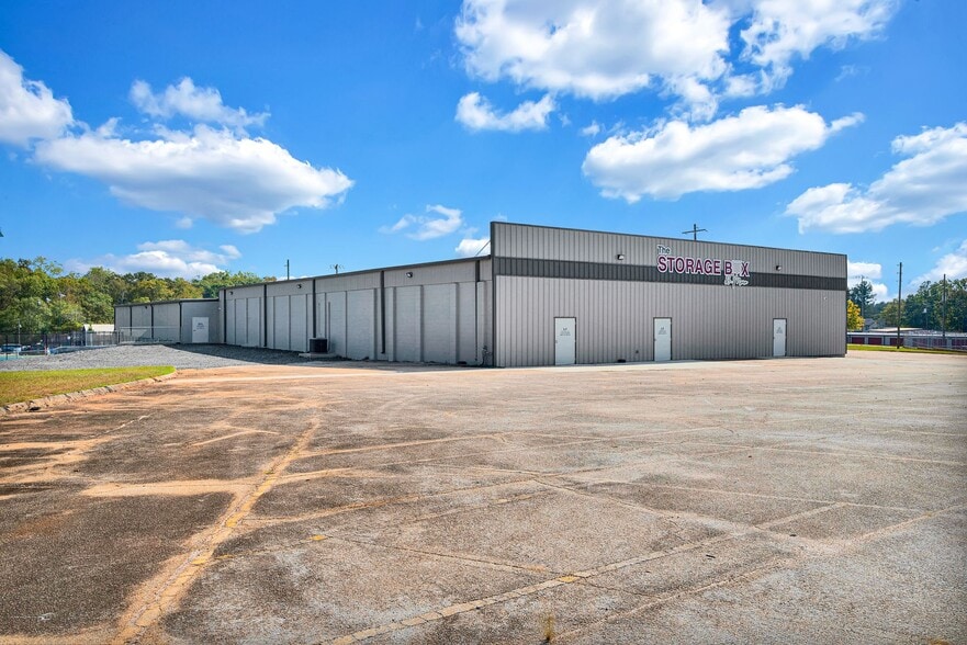 235 Randall St, Hartwell, GA for sale - Primary Photo - Image 1 of 1