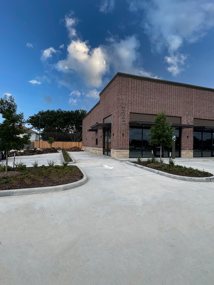 5149 Reading Rd., Rosenberg, TX à louer - Photo du bâtiment - Image 3 de 5