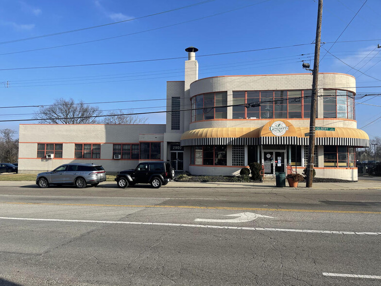 2900 Gilbert Ave, Cincinnati, OH for sale - Building Photo - Image 1 of 1