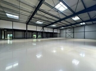 Plus de détails pour 2 Avenue Du Noyer À La Malice, Louvres - Flex à vendre