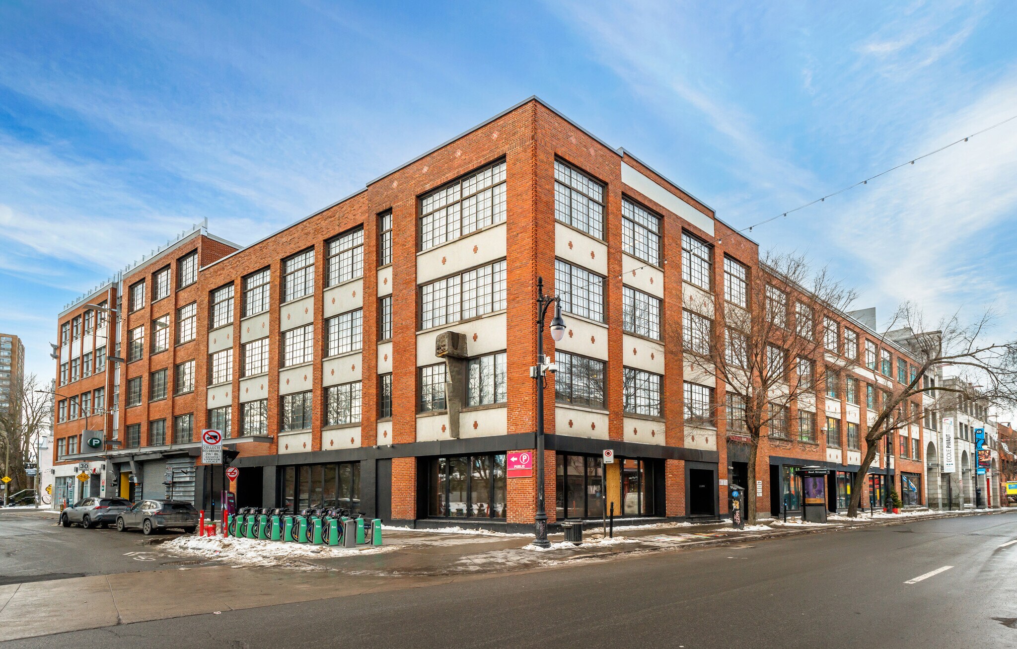 3530-3540 Boul Saint-Laurent, Montréal, QC for lease Building Photo- Image 1 of 11