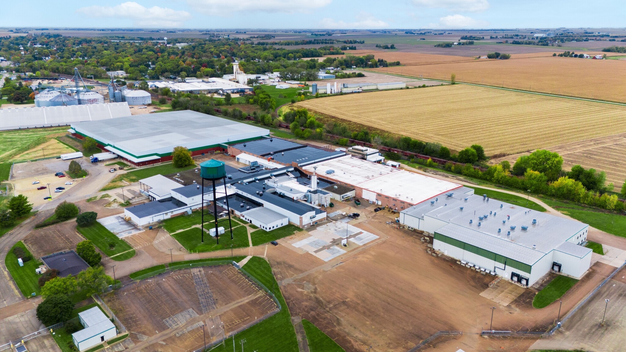 347 N 43rd Rd, Mendota, IL for lease Interior Photo- Image 1 of 1