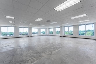 19111 N Dallas Pky, Dallas, TX à louer Photo intérieure- Image 2 de 3