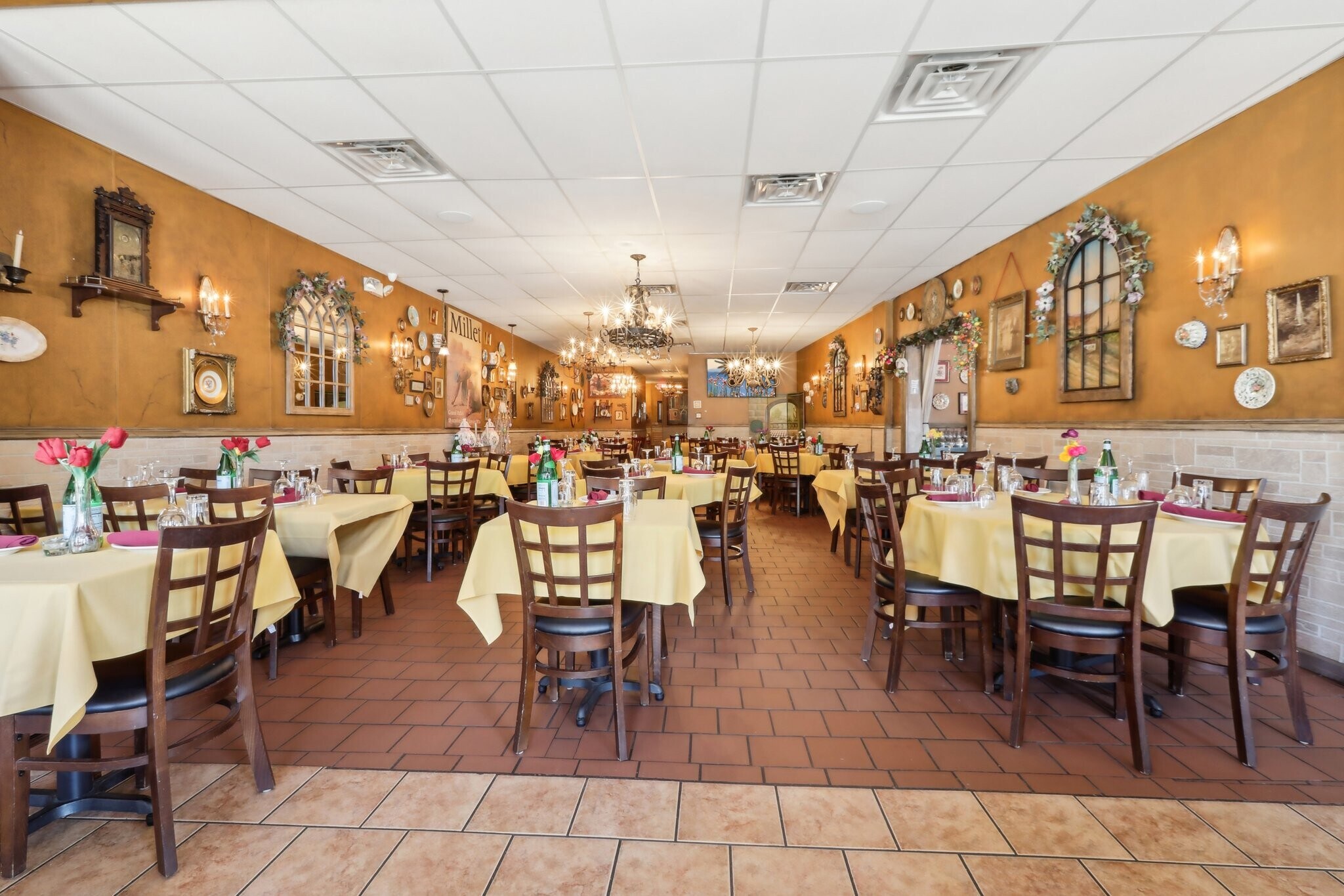 359-361 Bloomfield Ave, Caldwell, NJ à vendre Photo intérieure- Image 1 de 32