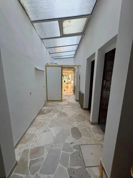 Local d'activités dans La Réole à vendre - Photo du bâtiment - Image 2 de 5