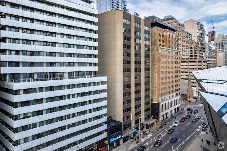 180 Bloor St W, Toronto, ON for lease - Building Photo - Image 2 of 14