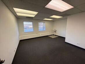 400 Lake Cook Rd, Deerfield, IL for lease Building Photo- Image 1 of 2